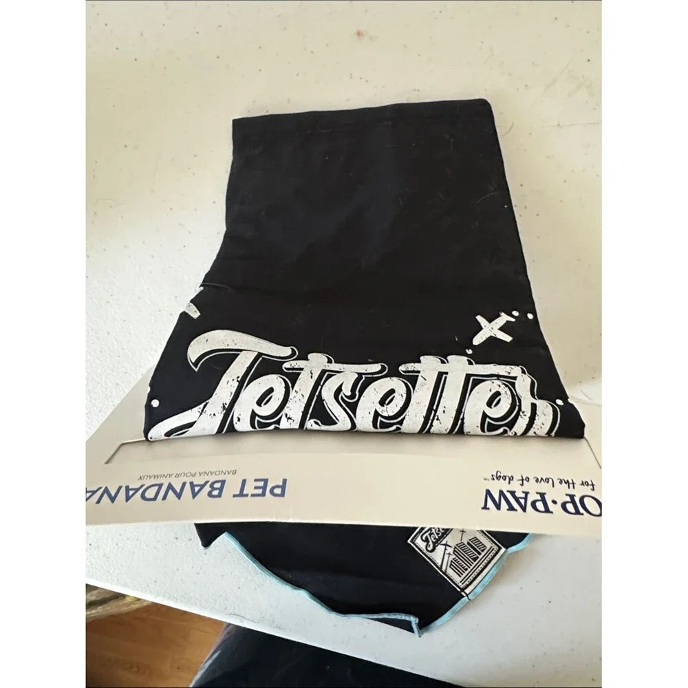 Top Paw “Jetsetter” Pet Bandana Size L/XL Travel Dog Scar
